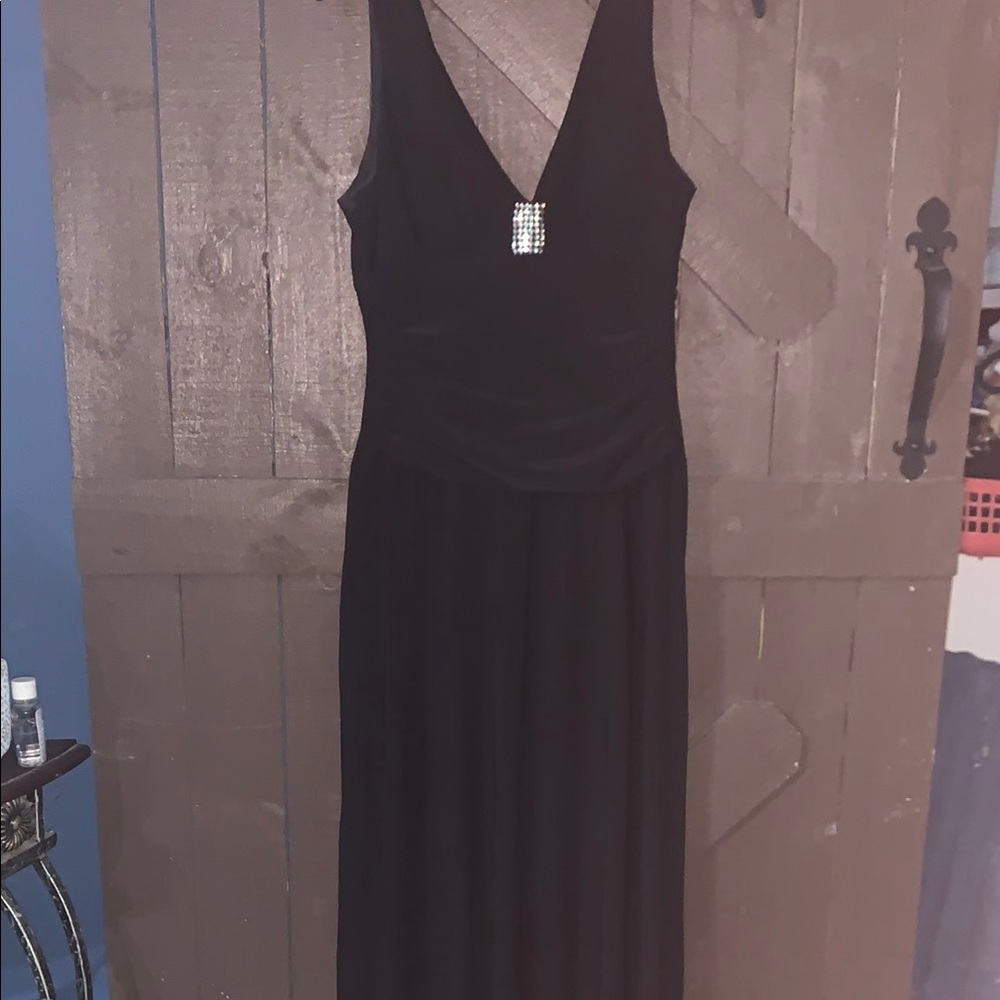 Black Sleeveless V-Neck Backless Sundress
